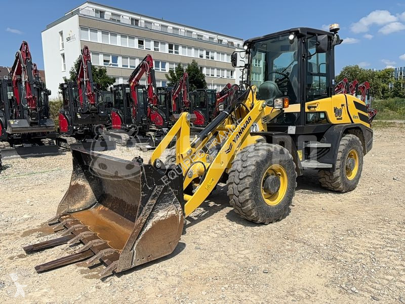 Shovel Yanmar V80