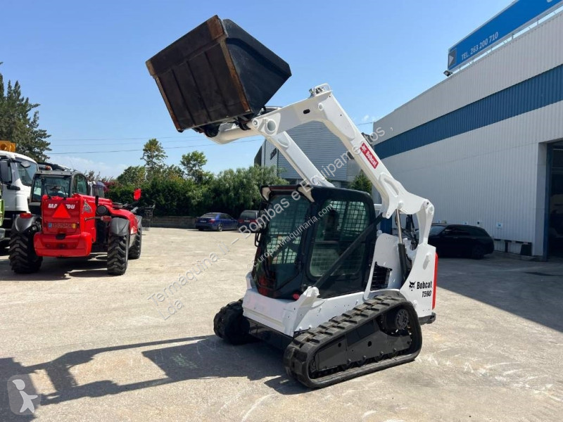 Pá carregadora Bobcat T 590 HF