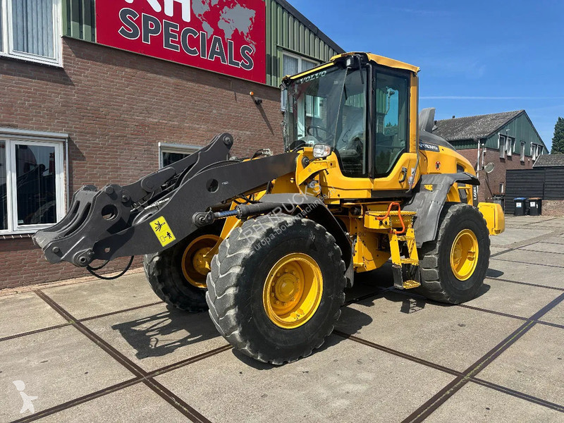 Shovel Volvo L60H , CE, 31359 HOURS, AUXILIARY...
