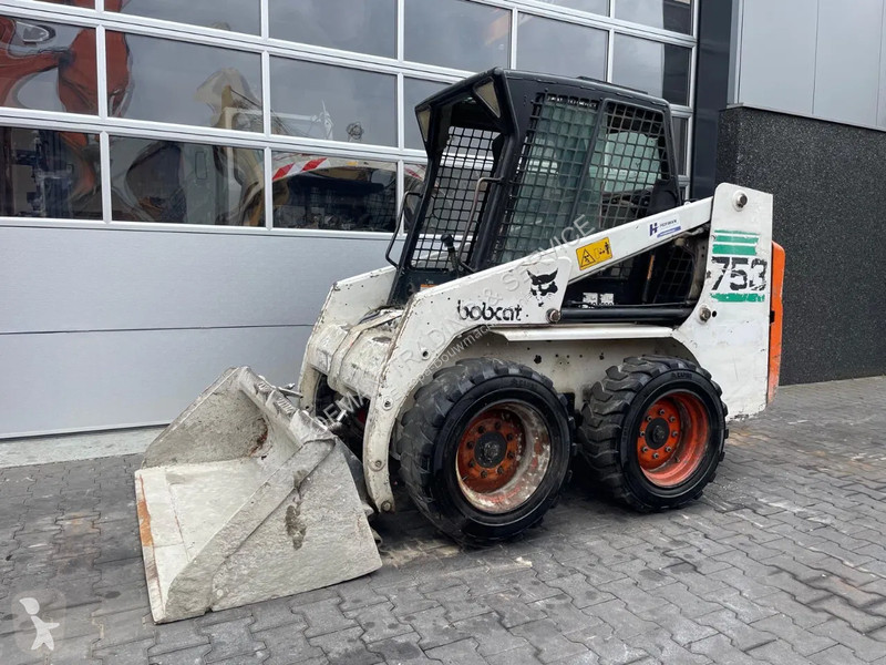 Shovel Bobcat
