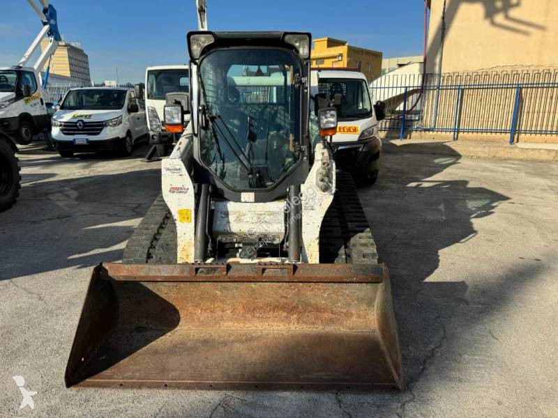 Pá carregadora Bobcat HSJC