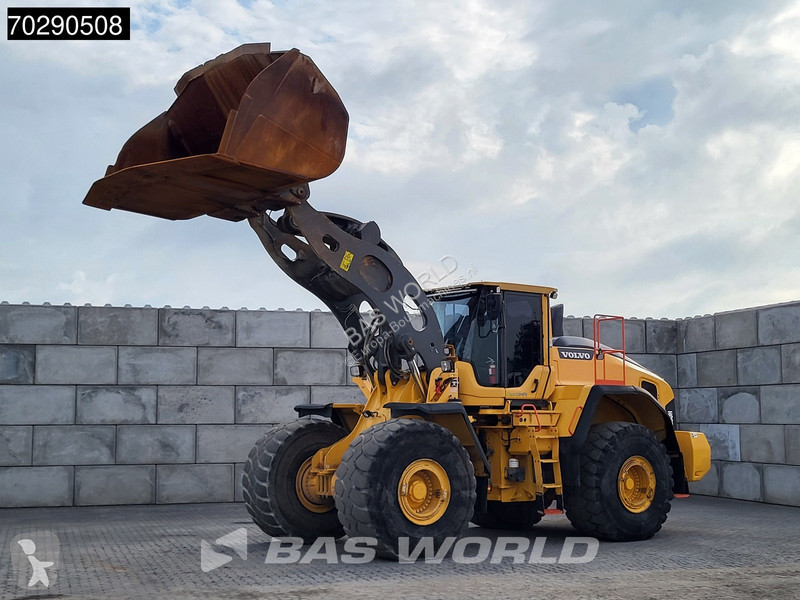 Nakladač Volvo L260 H CDC