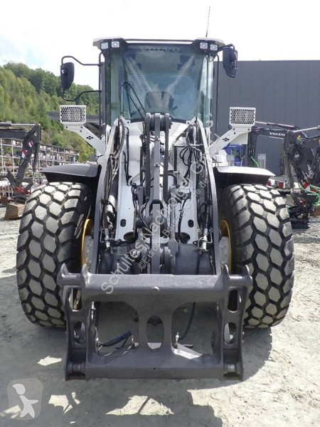 مُحمّلة Volvo L 60 H