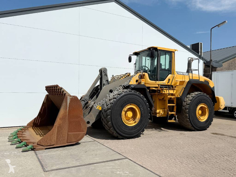 Shovel Volvo L220G - German Machine / 3rd Function