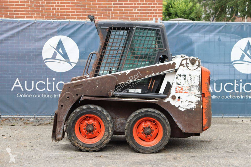 Shovel Bobcat