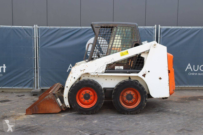Shovel Bobcat