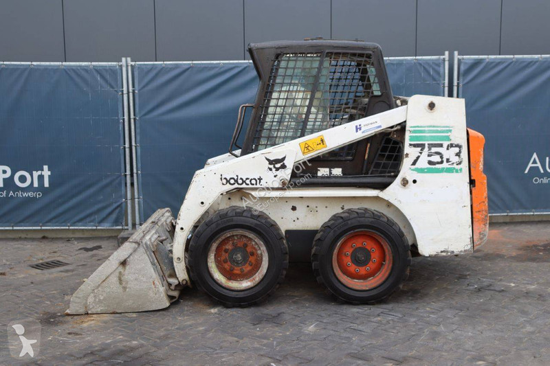 Shovel Bobcat