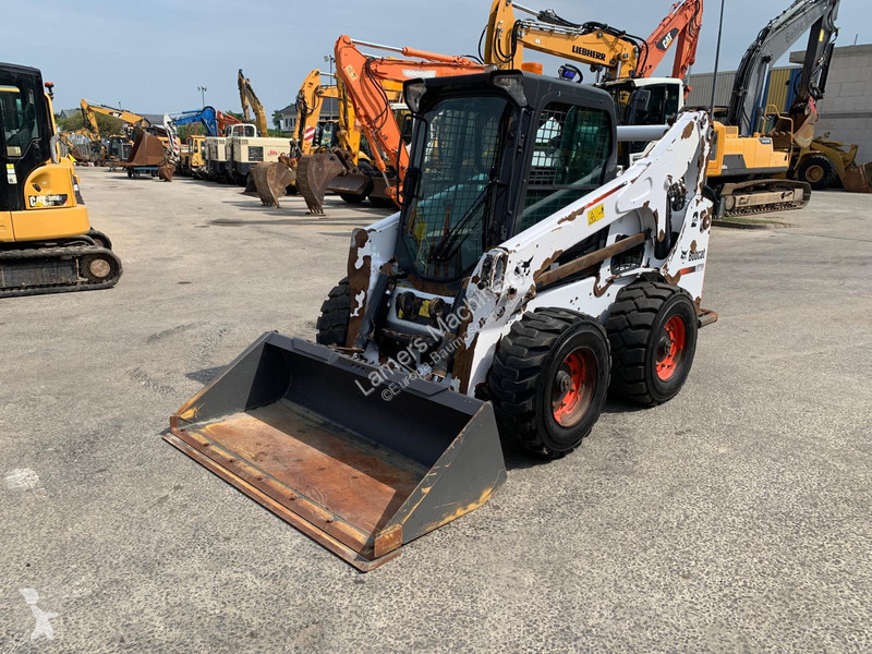 Shovel Bobcat NVT