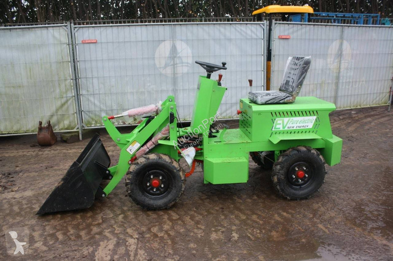 Pala cargadora Machpro L307