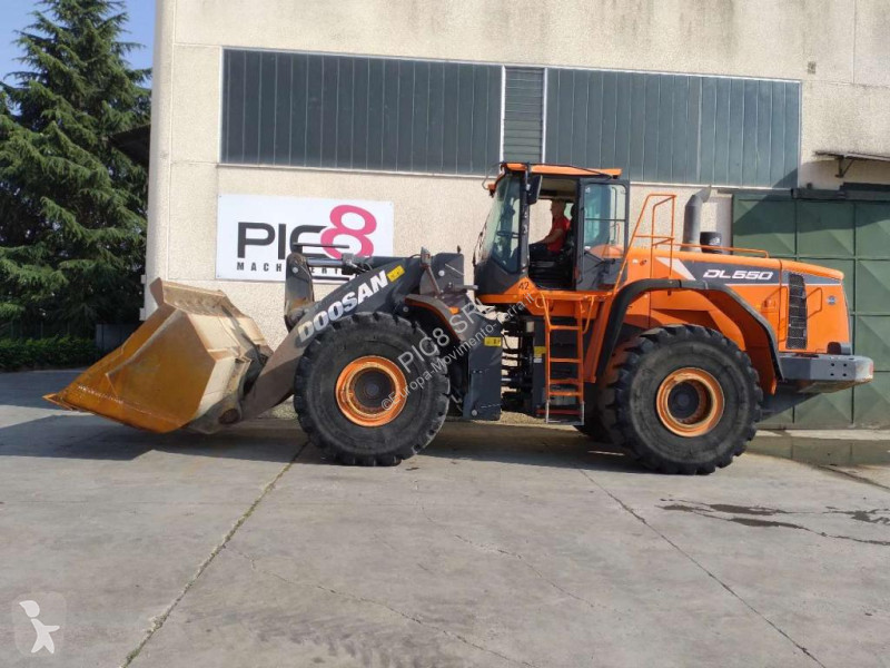 Nakladač Doosan DL550-5