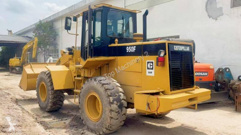 Nakladač Caterpillar Chargeuse sur pneus...