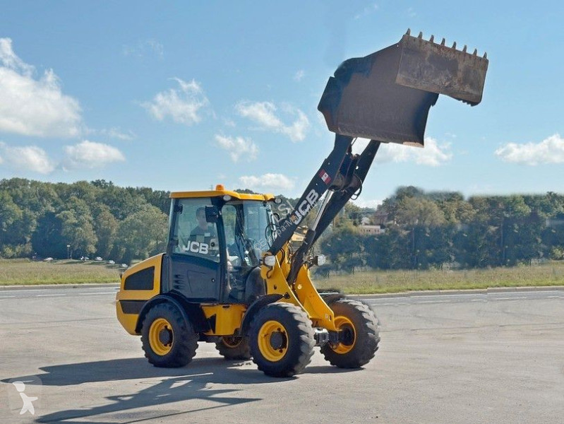 Nakladač JCB t4 * RADLADER * 4x4 * TOPZUSTAND