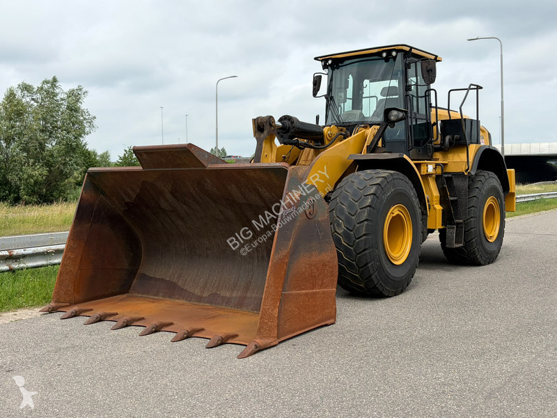 Nakladač Caterpillar 972M XE (TXX-54-D)