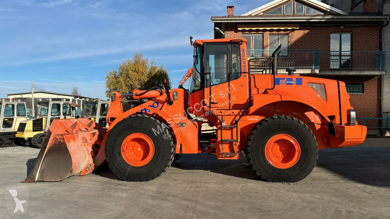 Фронтальный погрузчик Fiat-Hitachi