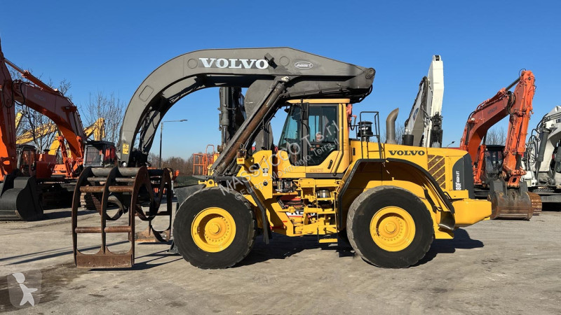 Nakladač Volvo HL