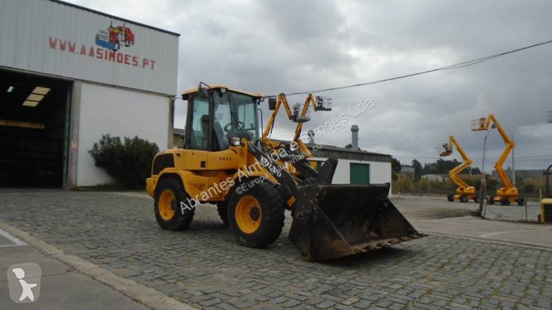 Nakladač Volvo L30 G