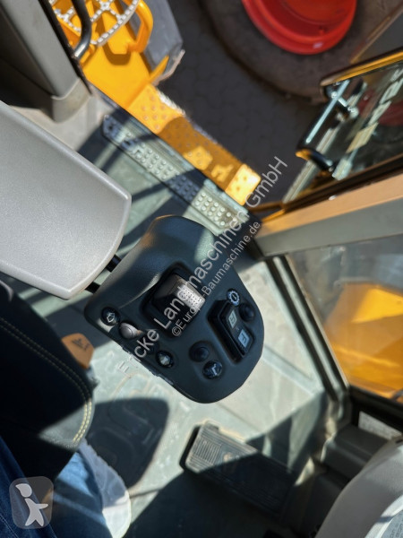 Nakladač JCB  457 Agri High Lift