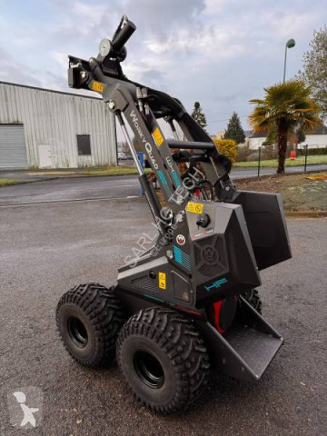 Worky Quad mini loader