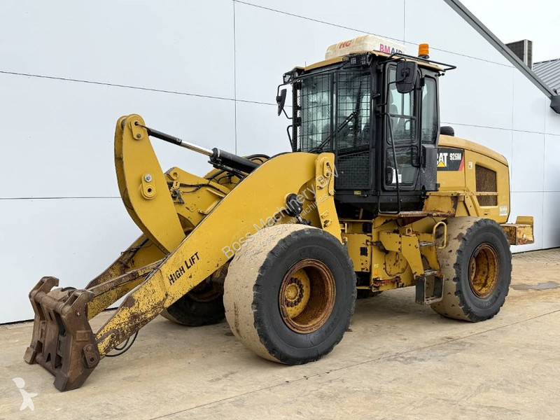 Nakladač Caterpillar 926M - Dutch Machine /...