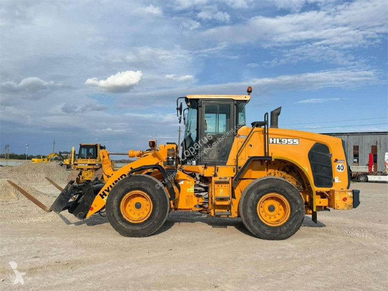 Nakladač Hyundai HL 955