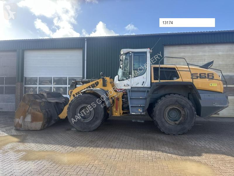 Nakladač Liebherr 566 XPower
