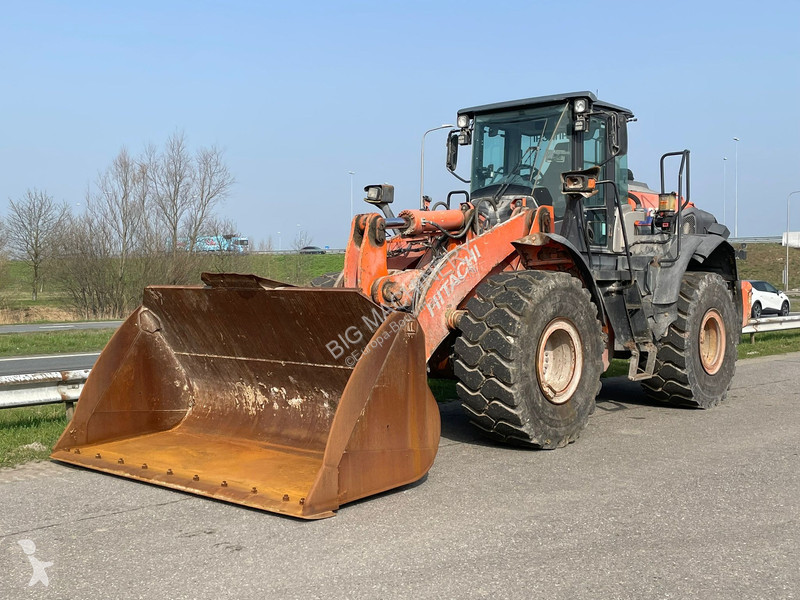 Nakladač Hitachi 6