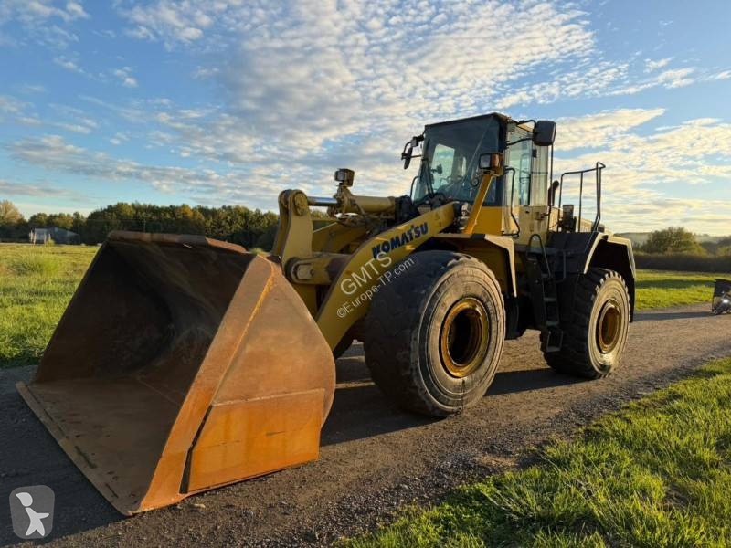 Nakladač Komatsu