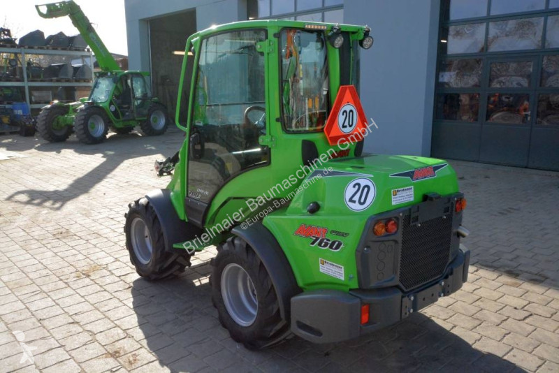 Nakladač  760 I