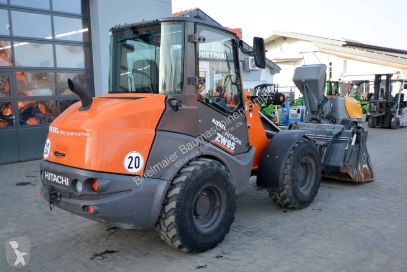 Nakladač Hitachi 956 C