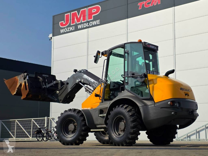 مُحمّلة Mecalac AS 900 SWING LOADER