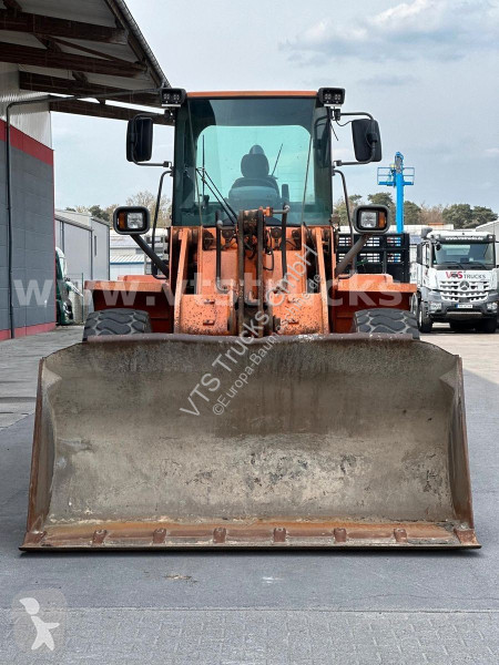 Фронтальный погрузчик Doosan 4x4 inkl. Schaufel...