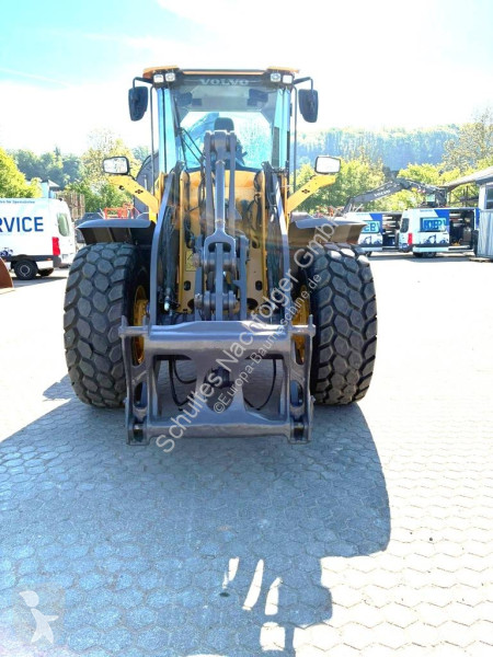 Nakladač Volvo