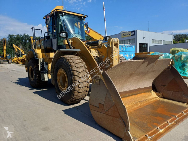 Nakladač Caterpillar 950M