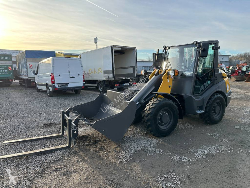 مُحمّلة Mecalac AX 700 Radlader netto 41.000 EUR