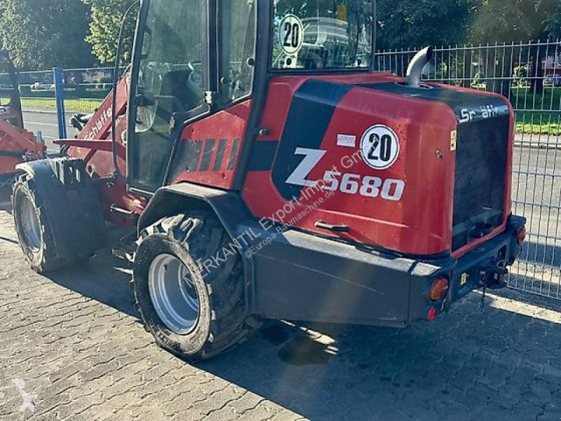 Nakladač Schäffer  5680Z