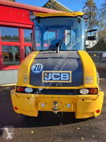 مُحمّلة JCB KOMPAKTRADLADER  AGRI