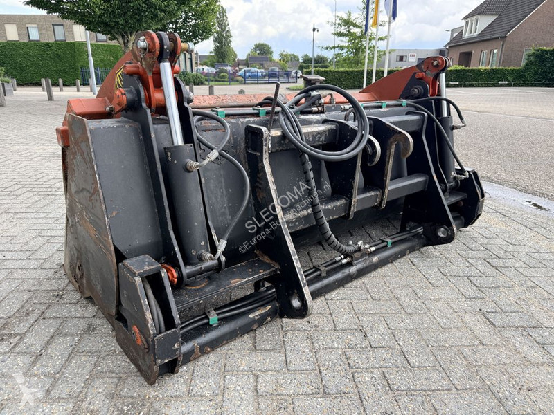 Utrustning  Hoogkiepbak 220