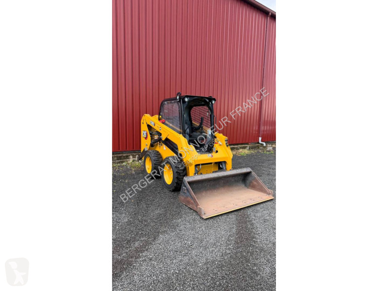Chargeuse Caterpillar 236D3