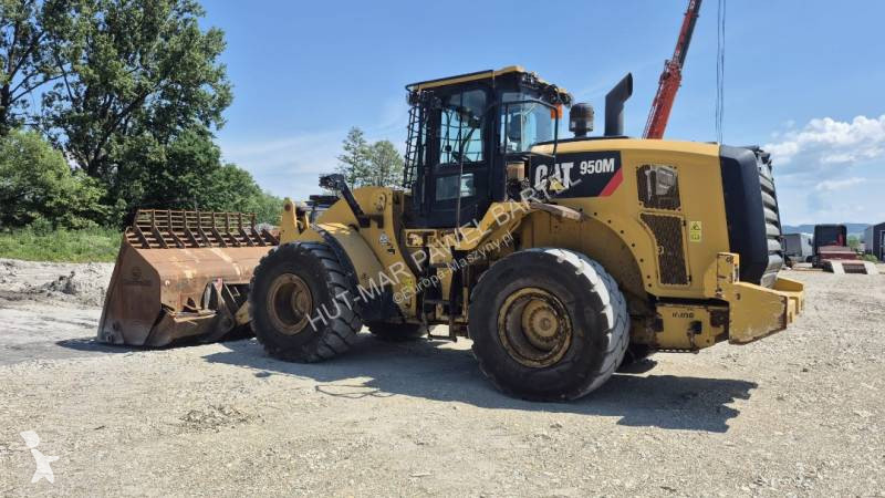 Nakladač Caterpillar 950M