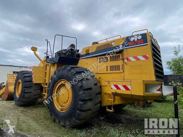 Nakladač Komatsu  WA700