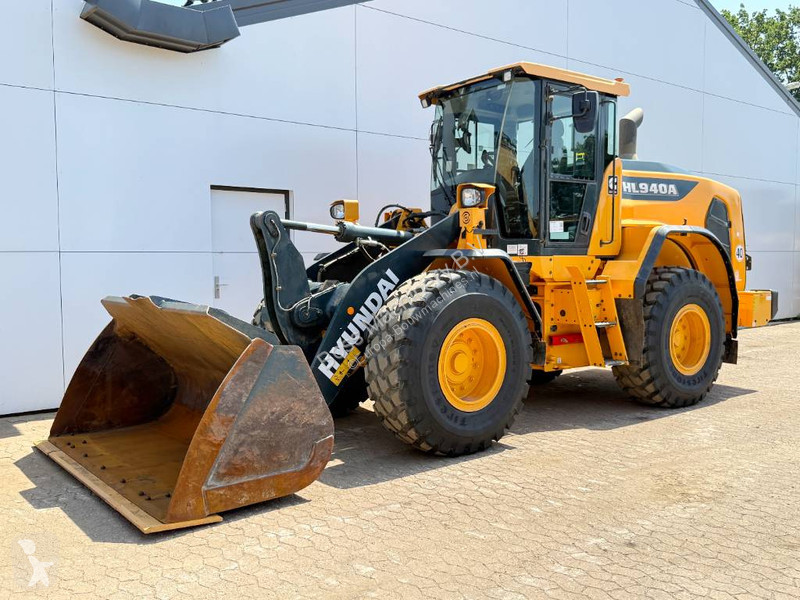 مُحمّلة Hyundai HL940A - Weight System /...