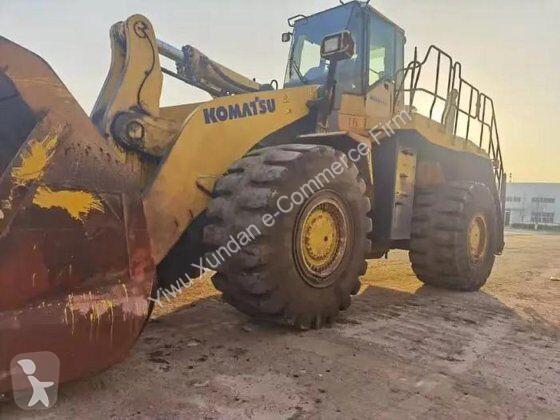 Nakladač Komatsu WA600-6