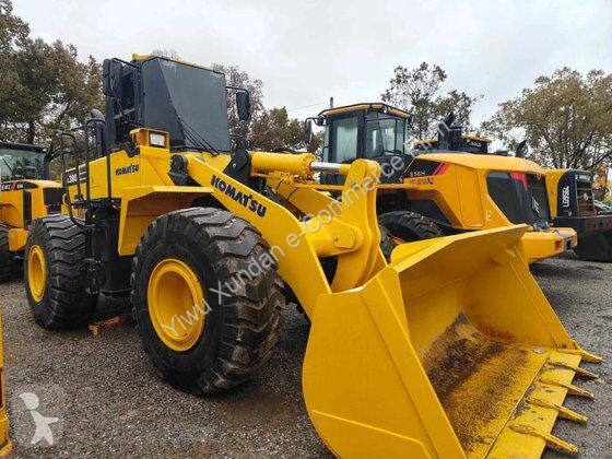 Nakladač Komatsu