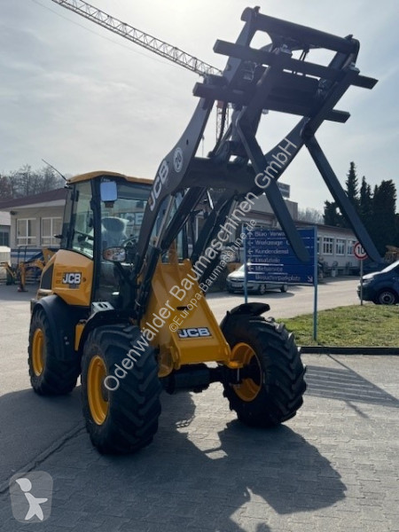 Nakladač JCB N-