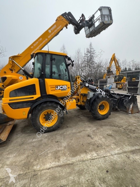 Nakladač JCB inkl. 6in1 Schaufel