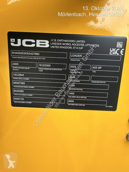Nakladač JCB