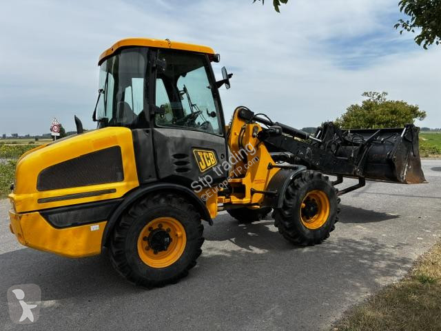 مُحمّلة JCB T4