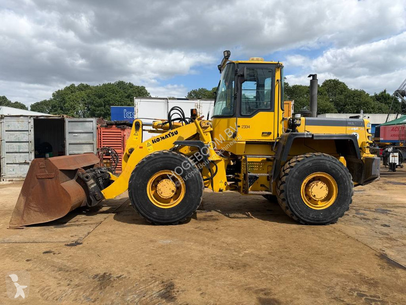 Nakladač Komatsu 2703