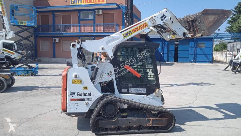 Nakladač Bobcat T590
