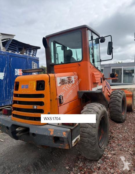Nakladač Hitachi W90